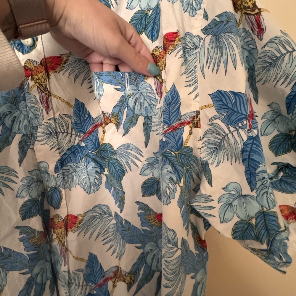 Tommy Bahama Blue and Red Parrot Print Shirt - Picture 2 of 4